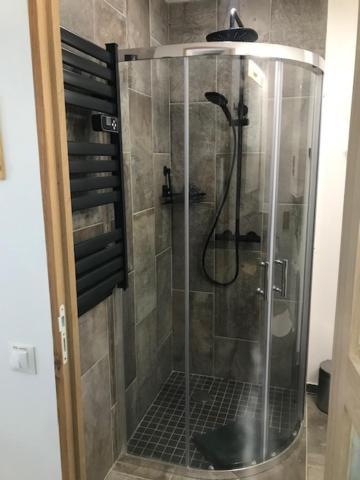 La Brindille Petit Mas Provencal Meuble De Tourisme 3 Etoiles 2-3 Personnes 1 Piece 30 M2 Tout Confort Lisiere Foret Jardin Jacuzzi Piscine Saint-Paul-en-Foret Luaran gambar